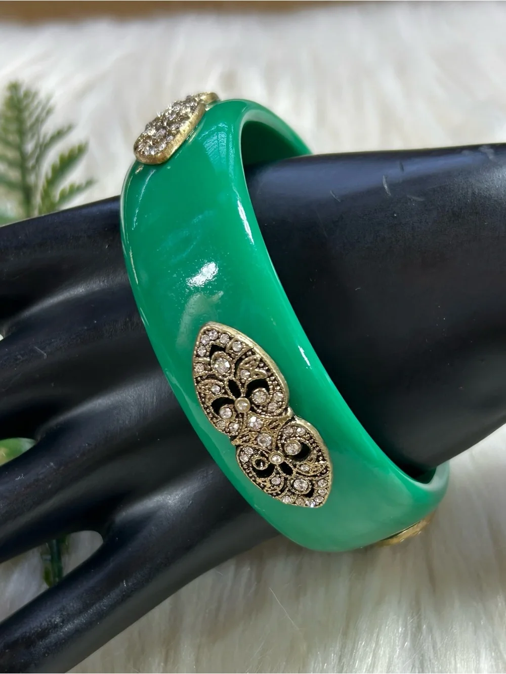 Premier Designs faceted rhinestones bangle bracelet